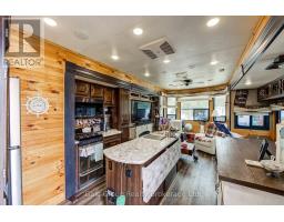 92 - 495856 10TH LINE - 5