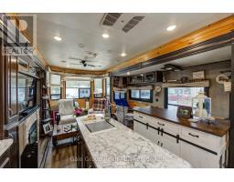 92 - 495856 10TH LINE - 7