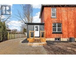 394 WELLINGTON STREET - 3