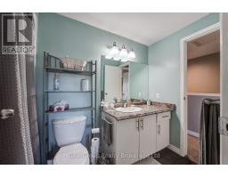 2 - 1193 NELLIS STREET - 32