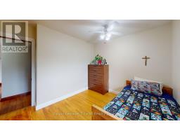 20 CENTENNIAL CRESCENT - 17