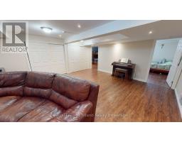 20 CENTENNIAL CRESCENT - 22