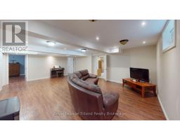 20 CENTENNIAL CRESCENT - 23