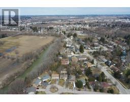 20 CENTENNIAL CRESCENT - 31