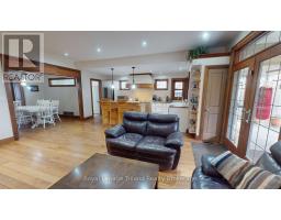 20 CENTENNIAL CRESCENT - 9