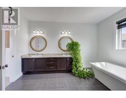 125 PRINCE CHARLES CRESCENT - 14