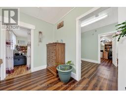 2345 EAST QUARTER LINE - 17