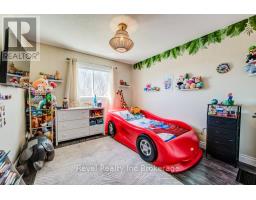 733 SOUTHWOOD WAY - 35