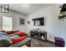 733 SOUTHWOOD WAY - 38