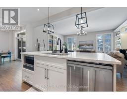 11 CHAMBERLAIN AVENUE - 11