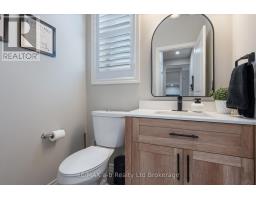 11 CHAMBERLAIN AVENUE - 16