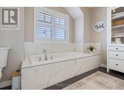 11 CHAMBERLAIN AVENUE - 25