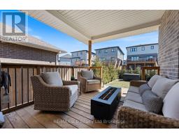 11 CHAMBERLAIN AVENUE - 36