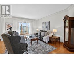 51 DEMEYERE AVENUE - 17