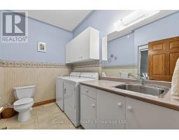 51 DEMEYERE AVENUE - 31