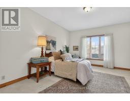 51 DEMEYERE AVENUE - 35