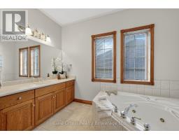 51 DEMEYERE AVENUE - 37