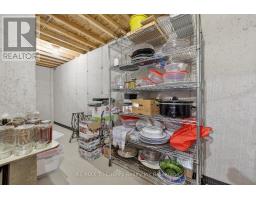 68 COLIN AVENUE - 32