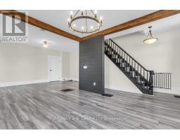 641 MAIN STREET N - 21