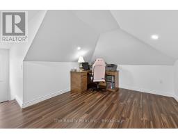 105 KING STREET E - 21