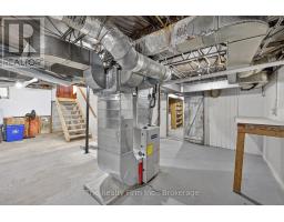 105 KING STREET E - 22