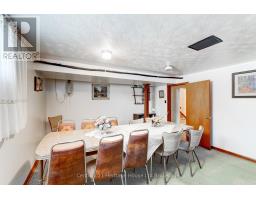 584452 BEACHVILLE ROAD - 32