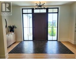 33 AUGUST CRESCENT - 11