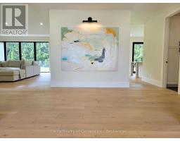 33 AUGUST CRESCENT - 13