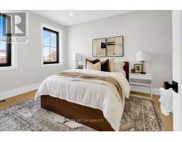 33 AUGUST CRESCENT - 30