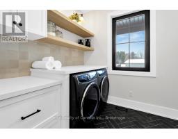 33 AUGUST CRESCENT - 35