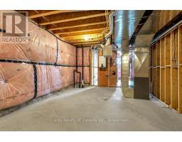 33 AUGUST CRESCENT - 40