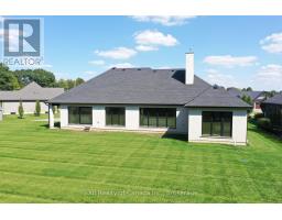 33 AUGUST CRESCENT - 8