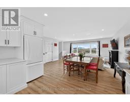 181 CLARKE ROAD E - 14