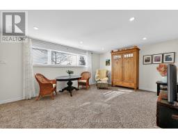 181 CLARKE ROAD E - 23