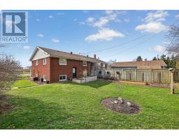 181 CLARKE ROAD E - 33