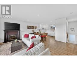 181 CLARKE ROAD E - 4