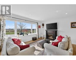 181 CLARKE ROAD E - 9