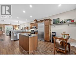 15 - 111 KING STREET E - 11