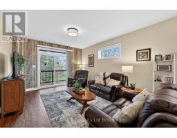 15 - 111 KING STREET E - 15