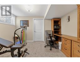 15 - 111 KING STREET E - 24