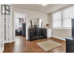 12 OXFORD STREET E - 16