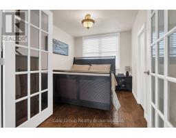 12 OXFORD STREET E - 18