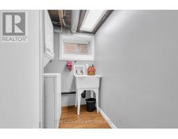 12 OXFORD STREET E - 27