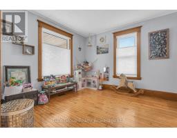 12 OXFORD STREET E - 5