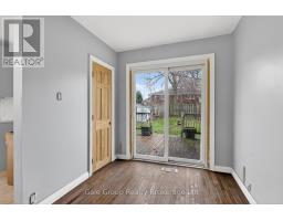 21 CRONYN STREET - 11