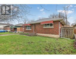 21 CRONYN STREET - 12