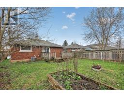 21 CRONYN STREET - 18