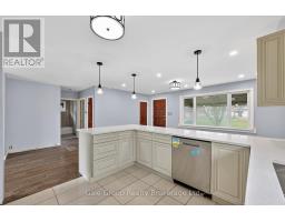 21 CRONYN STREET - 2