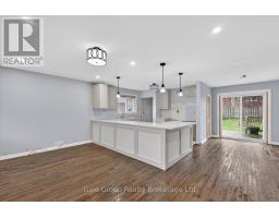 21 CRONYN STREET - 5