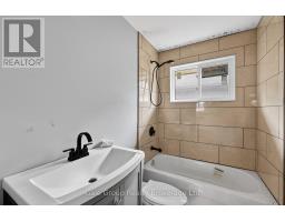 21 CRONYN STREET - 9